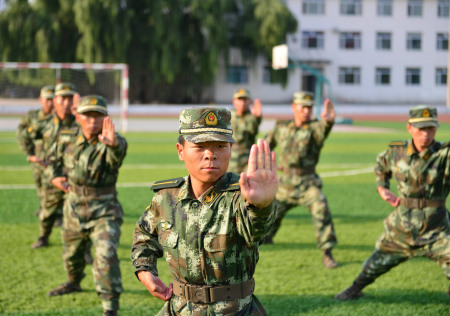 浙江钱塘江队员全力拼抢，取得胜利提振士气！
