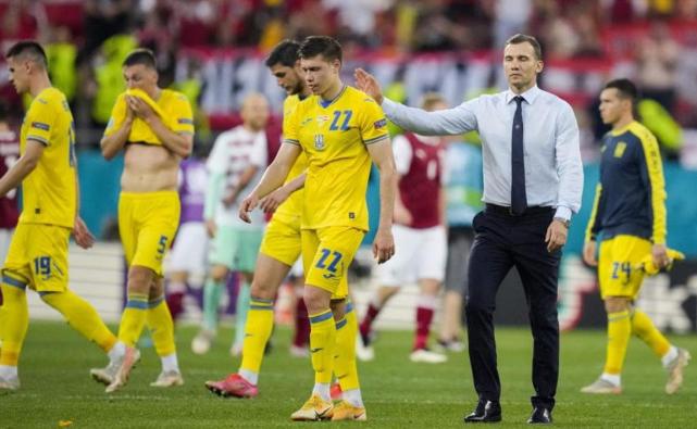 瑞士客场逆袭马其顿，积分榜跃居榜首