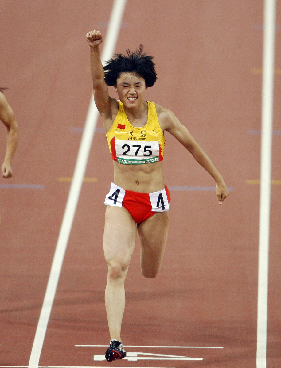 谁能够在争夺中脱颖而出,成为比赛的真正强者? 谁能够在争夺中脱颖而出,成为比赛的真正强者?