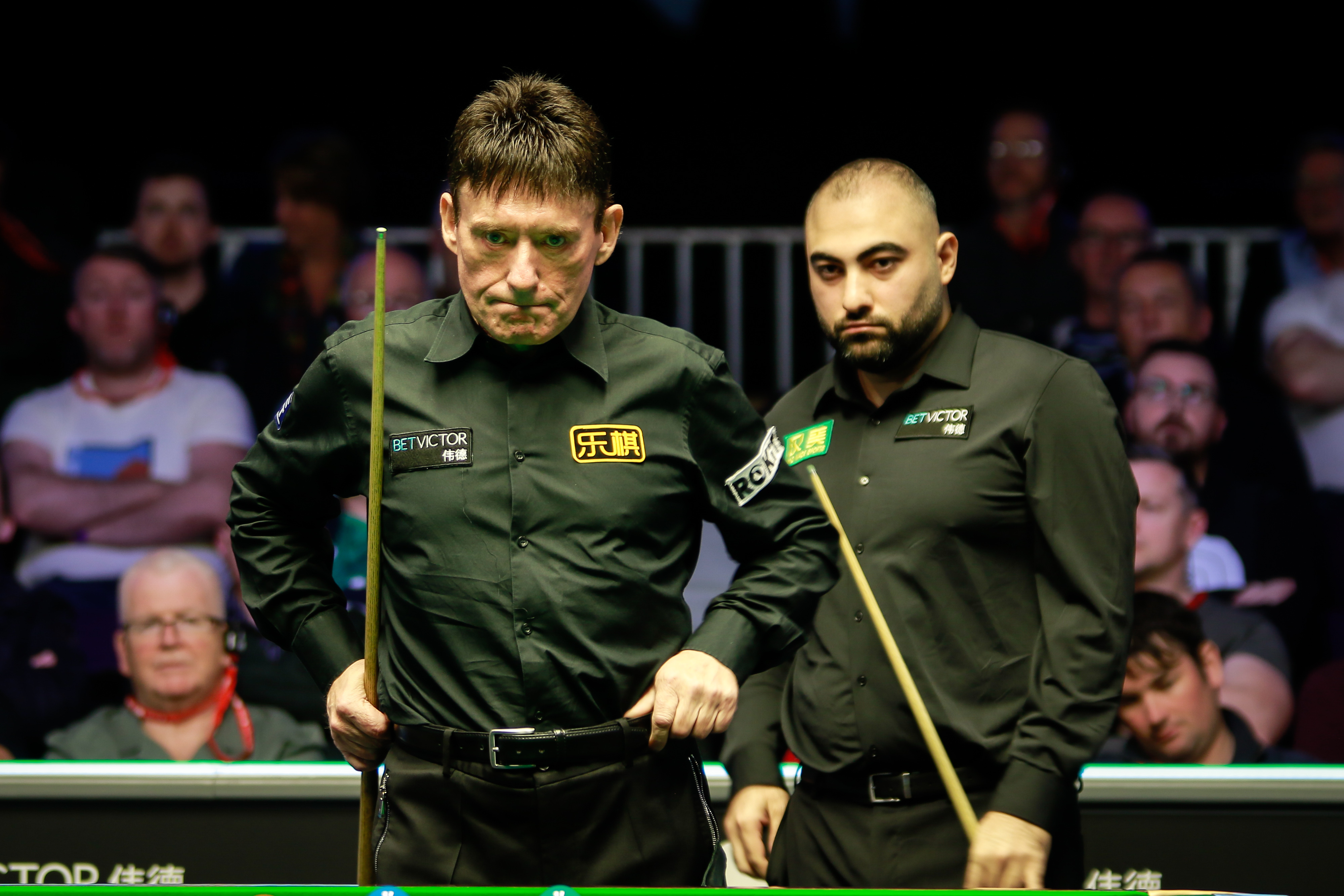 爱尔兰队精彩夺胜，晋级十六强