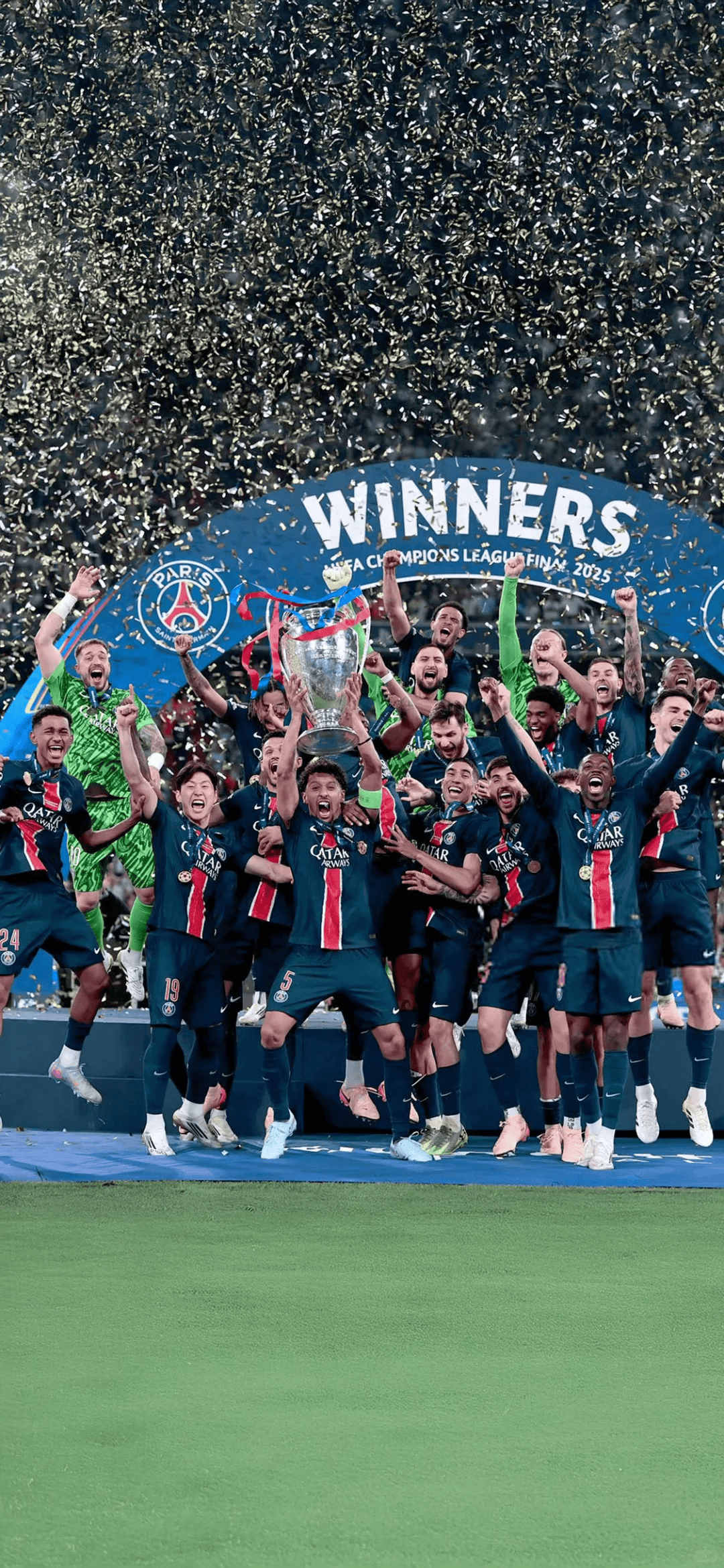 阿贾克斯狂胜晋级四强,欧冠无悬念 阿贾克斯狂胜晋级四强,欧冠无悬念