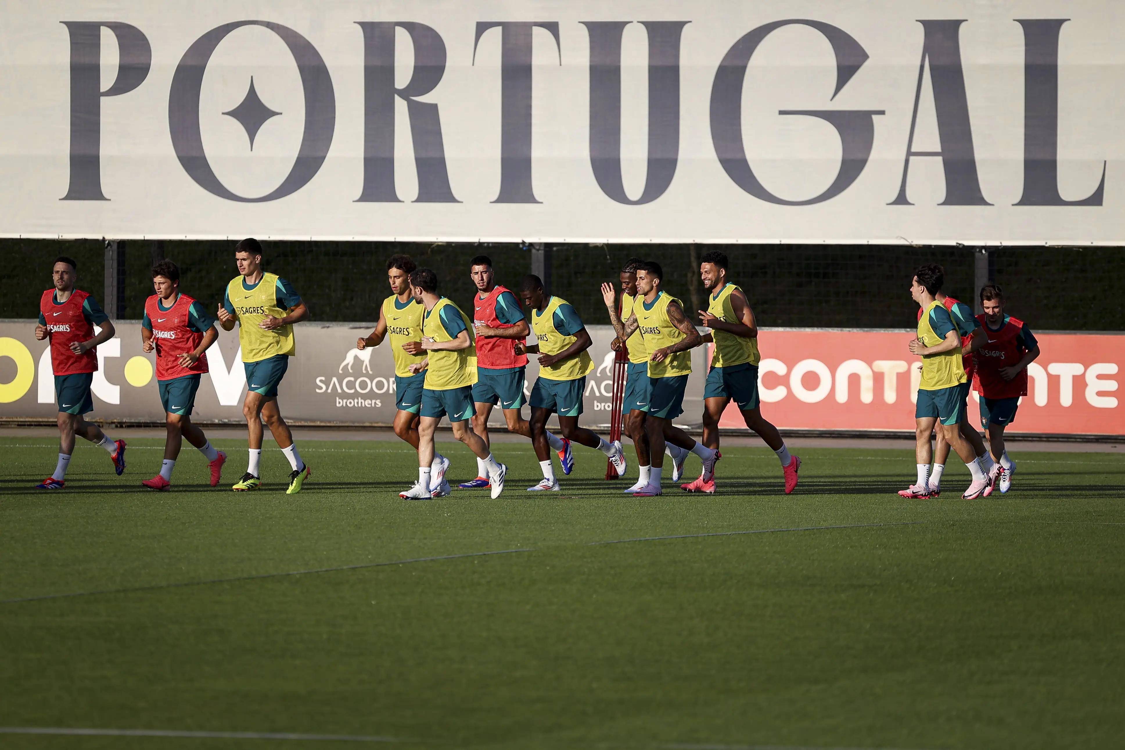 斯洛文尼亚成功晋级，欧洲杯首秀备战中