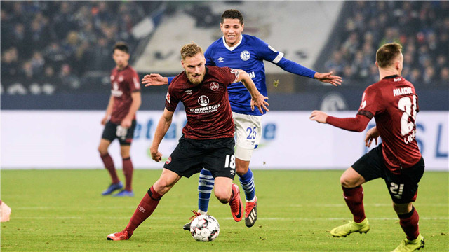 包含勒沃库森与纽伦堡激烈对决，场面胶着的词条