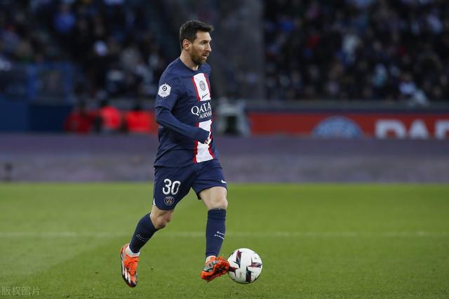 梅西在巴黎圣日耳曼的首秀取得进球